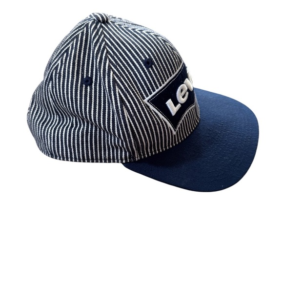 Levi's Youth Red Tag Navy & White Striped Ball Cap - Picture 2 of 5